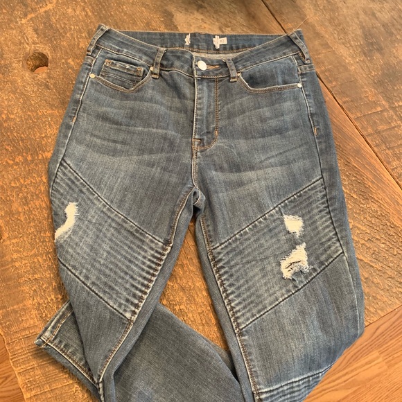 Kendall and Kylie Moto Jean - Picture 2 of 3